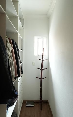 Casa à venda com 210m², 3 quartos e 4 vagasCloset da suíte