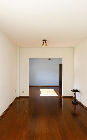 Apartamento para alugar com 130m², 4 quartos e 2 vagasSala