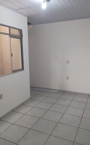 Casa para alugar com 55m², 2 quartos e sem vaga Casa para alugar com 55m², 2 quartos e sem vagaSala