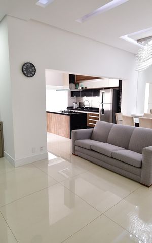 Apartamento para alugar com 217m², 2 quartos e 2 vagasSala