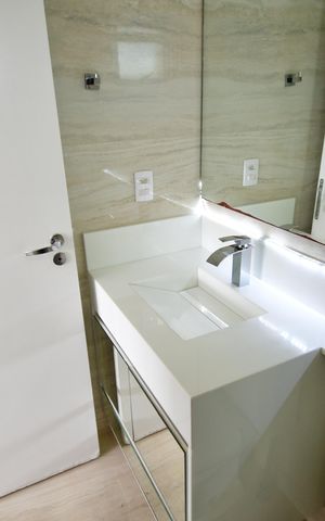 Apartamento para alugar com 217m², 2 quartos e 2 vagasBanheiro Suíte