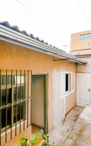Casa para alugar com 190m², 3 quartos e 4 vagasQuintal