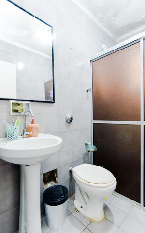 Casa à venda com 170m², 3 quartos e 3 vagasBanheiro Social