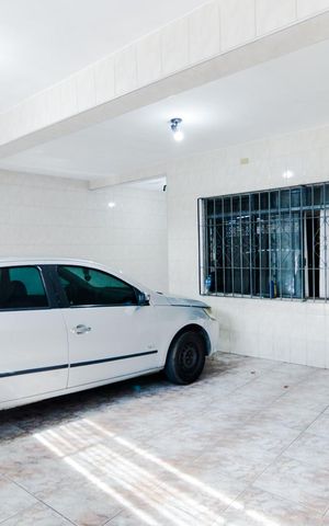 Casa à venda com 170m², 3 quartos e 3 vagasGaragem