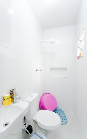 Casa para alugar com 125m², 2 quartos e 6 vagasBanheiro da Suíte