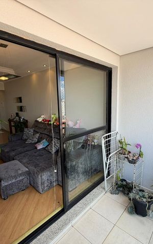 Apartamento à venda com 63m², 2 quartos e 1 vaga Apartamento à venda com 63m², 2 quartos e 1 vagaVaranda