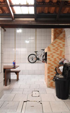 Casa à venda com 155m², 3 quartos e 2 vagasÁrea de Serviço