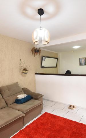Casa à venda com 155m², 3 quartos e 2 vagasSala