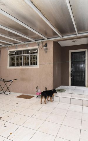 Casa à venda com 155m², 3 quartos e 2 vagasVaranda/Garagem