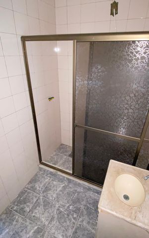 Apartamento à venda com 47m², 1 quarto e sem vaga Apartamento à venda com 47m², 1 quarto e sem vagaBanheiro social