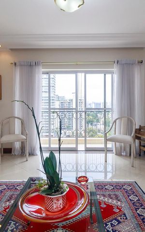 Apartamento à venda com 130m², 2 quartos e 2 vagasSala