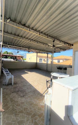 Casa de condomínio à venda com 115m², 2 quartos e 1 vaga Casa de condomínio à venda com 115m², 2 quartos e 1 vagaÁrea externa