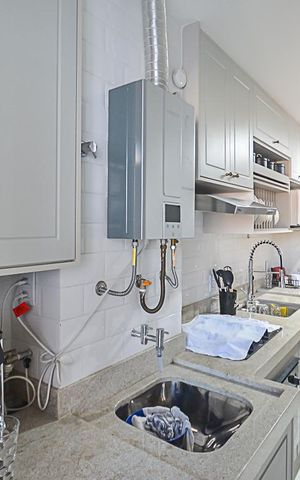 Apartamento à venda com 67m², 2 quartos e 2 vagas Apartamento à venda com 67m², 2 quartos e 2 vagasCozinha e Área de Serviço