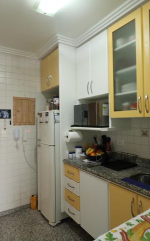 Apartamento à venda com 75m², 2 quartos e 1 vaga Apartamento à venda com 75m², 2 quartos e 1 vagaCozinha