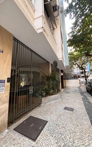 Apartamento à venda com 161m², 3 quartos e 1 vaga Apartamento à venda com 161m², 3 quartos e 1 vagaPlaca