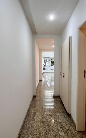 Apartamento à venda com 161m², 3 quartos e 1 vaga Apartamento à venda com 161m², 3 quartos e 1 vagaSala de estar