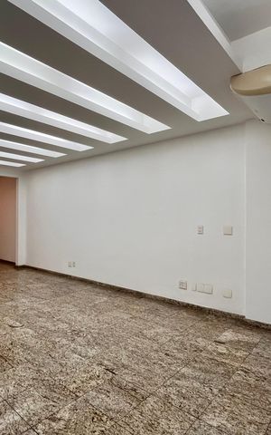 Apartamento à venda com 161m², 3 quartos e 1 vaga Apartamento à venda com 161m², 3 quartos e 1 vagaSala