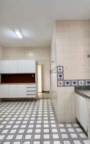 Apartamento à venda com 161m², 3 quartos e 1 vaga Apartamento à venda com 161m², 3 quartos e 1 vagaCozinha
