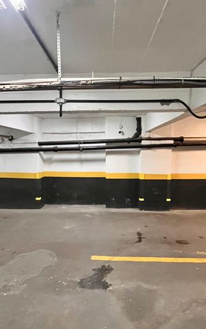 Apartamento à venda com 161m², 3 quartos e 1 vaga Apartamento à venda com 161m², 3 quartos e 1 vagaGaragem