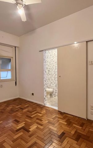 Apartamento à venda com 161m², 3 quartos e 1 vaga Apartamento à venda com 161m², 3 quartos e 1 vagaSuite