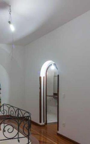 Casa à venda com 472m², 4 quartos e 3 vagas Casa à venda com 472m², 4 quartos e 3 vagasSala 2