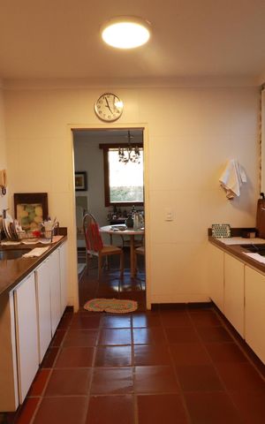 Casa para alugar com 450m², 4 quartos e 2 vagasCozinha 