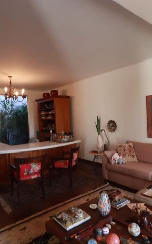Casa para alugar com 450m², 4 quartos e 2 vagasSala