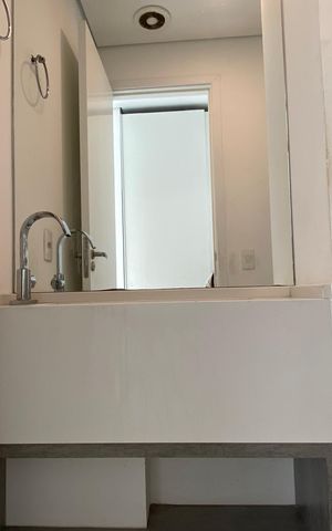 Apartamento à venda com 150m², 3 quartos e 4 vagas Apartamento à venda com 150m², 3 quartos e 4 vagasBanheiro da suíte 3