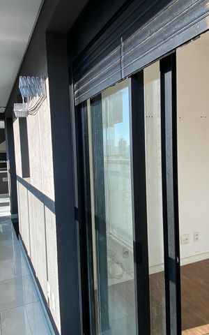 Apartamento à venda com 150m², 3 quartos e 4 vagas Apartamento à venda com 150m², 3 quartos e 4 vagasVaranda
