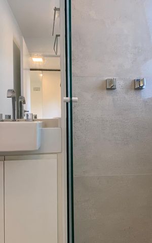 Apartamento à venda com 150m², 3 quartos e 4 vagas Apartamento à venda com 150m², 3 quartos e 4 vagasBanheiro da suíte 3