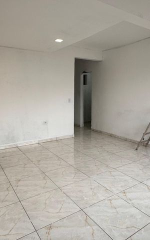 Casa para alugar com 80m², 2 quartos e sem vaga