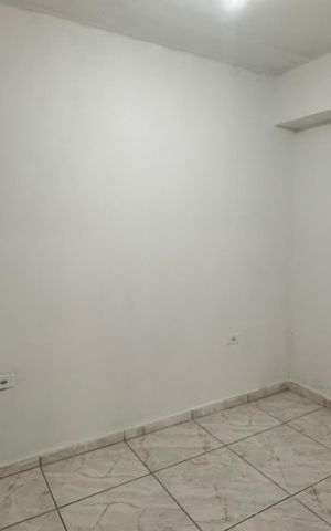 Casa para alugar com 80m², 2 quartos e sem vaga