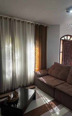 Casa para alugar com 207m², 3 quartos e 5 vagasSala