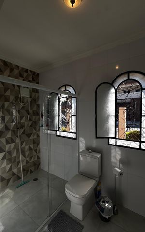 Casa para alugar com 207m², 3 quartos e 5 vagasBanheiro da Suíte