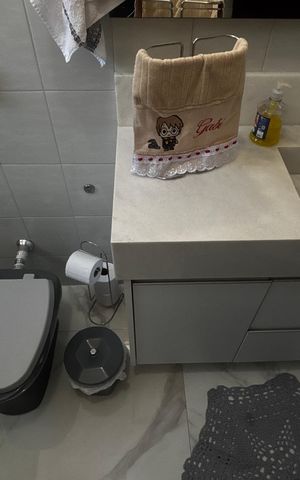 Casa para alugar com 207m², 3 quartos e 5 vagasBanheiro