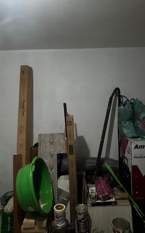 Casa para alugar com 207m², 3 quartos e 5 vagasQuarto Apoio Garagem