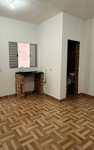 Casa para alugar com 26m², 1 quarto e sem vaga