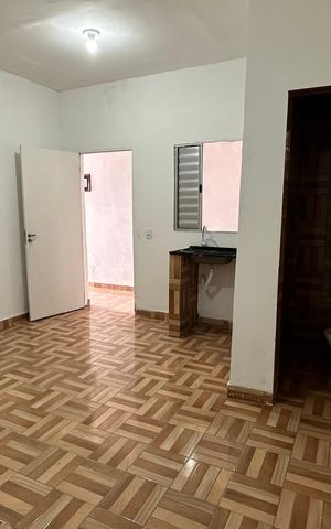 Casa para alugar com 26m², 1 quarto e sem vaga