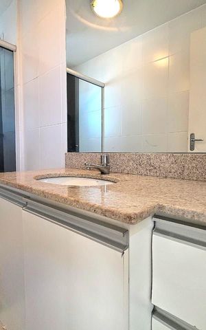 Apartamento à venda com 90m², 3 quartos e 1 vaga Apartamento à venda com 90m², 3 quartos e 1 vagaBanheiro