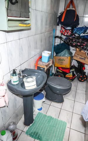 Casa à venda com 80m², 3 quartos e 1 vagaÁrea de Serviço