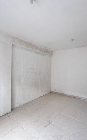 Apartamento à venda com 202m², 4 quartos e 1 vaga Apartamento à venda com 202m², 4 quartos e 1 vagaSala
