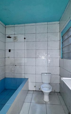 Apartamento à venda com 202m², 4 quartos e 1 vaga Apartamento à venda com 202m², 4 quartos e 1 vagaBanheiro da suíte
