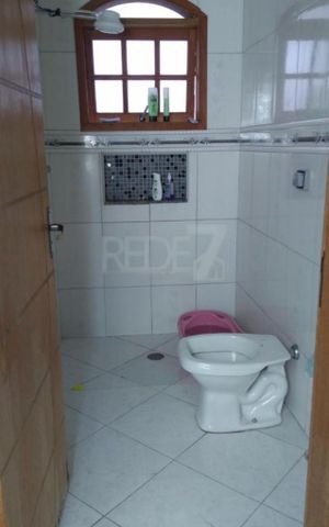 Casa à venda com 186m², 3 quartos e 2 vagas