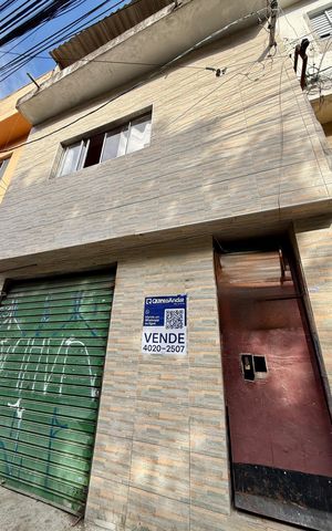 Casa à venda com 125m², 4 quartos e 4 vagasFachada 