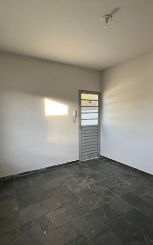 Casa para alugar com 78m², 3 quartos e sem vaga Casa para alugar com 78m², 3 quartos e sem vagaSala