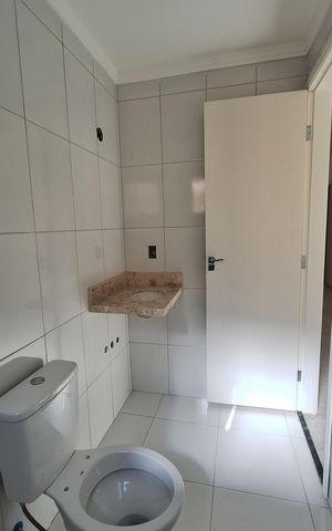 Casa à venda com 160m², 3 quartos e 2 vagasBanheiro