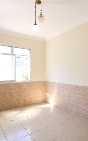Casa para alugar com 200m², 3 quartos e 3 vagasSala