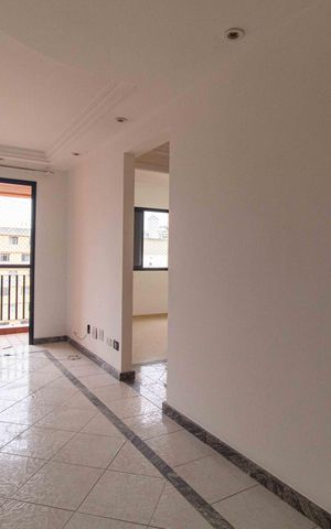 Apartamento à venda com 104m², 2 quartos e 1 vaga Apartamento à venda com 104m², 2 quartos e 1 vagaSala