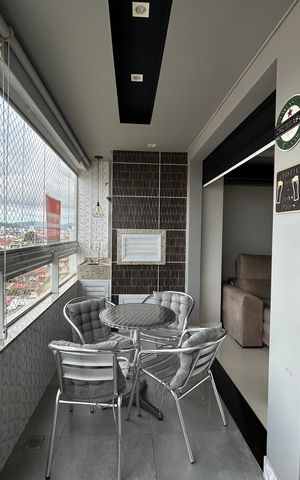 Apartamento para alugar com 77m², 2 quartos e 1 vaga Apartamento para alugar com 77m², 2 quartos e 1 vagaVaranda