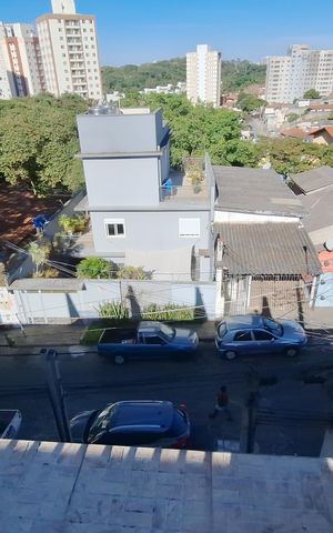 Casa à venda com 160m², 3 quartos e 2 vagas Casa à venda com 160m², 3 quartos e 2 vagasVista